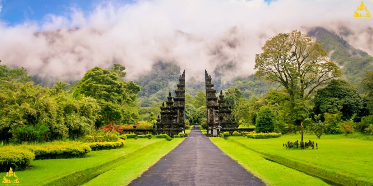 Bali Handara Gate